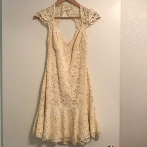 Monique Lhuillier Cream Lace Mini Dress